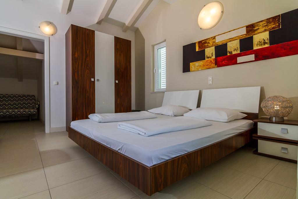 Apartments Marco Polo Banjol الغرفة الصورة